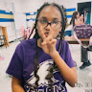 Meet your Posher, Maya